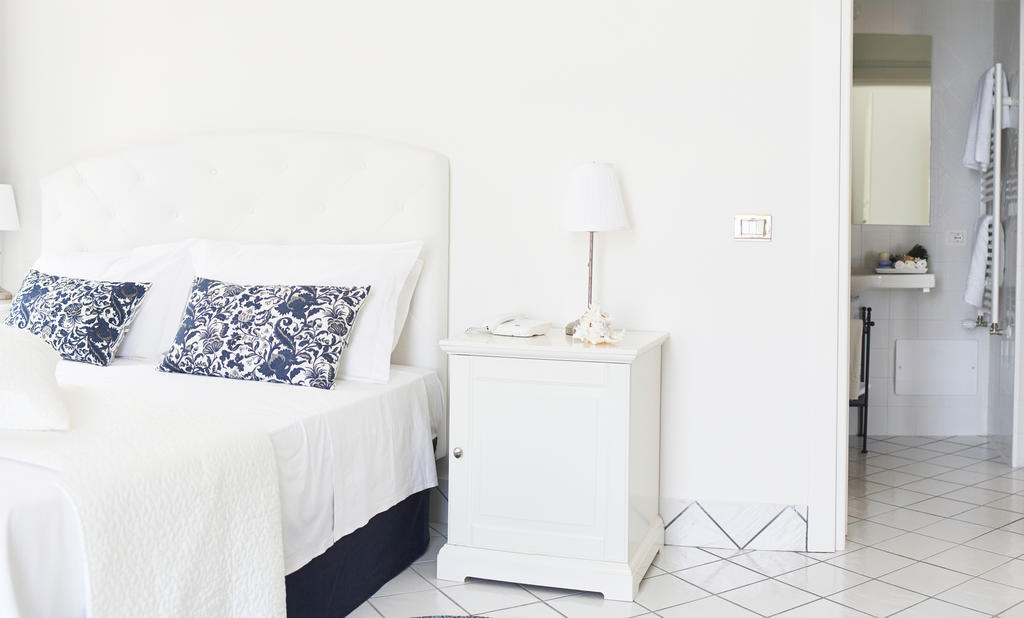 Palazzo Dogana Rooms Agropoli Phòng bức ảnh